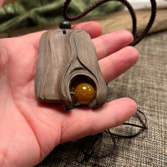 5208-HTT Handmade Sandalwood Natural Stone Pendant Necklace Long Adjustable New - Picture 5 of 10